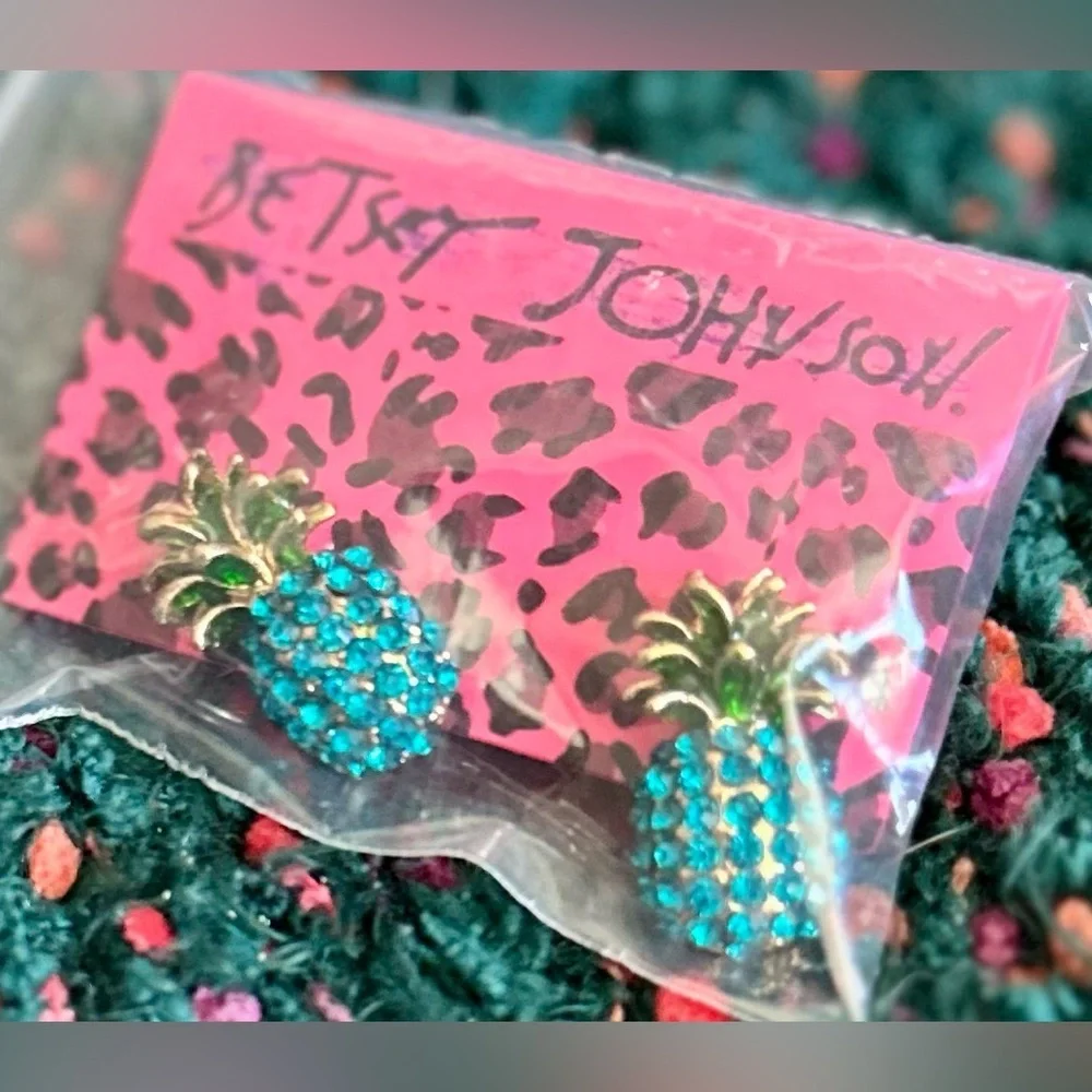 Betsey Johnson Pineapple Set — Necklace, Brooch + Earrings | NWT Vintage
